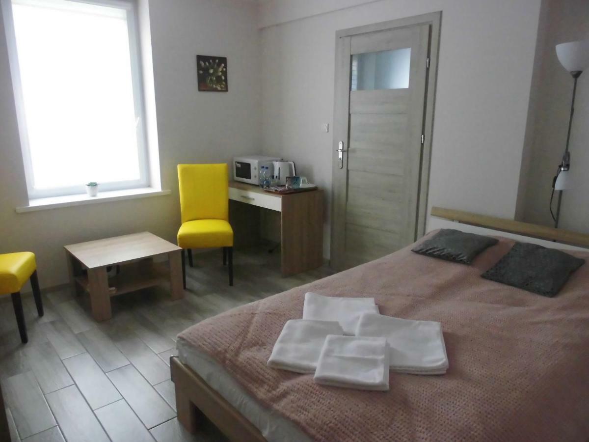 Bezowy Pokoj Apartment Jedlina-Zdroj Exterior photo